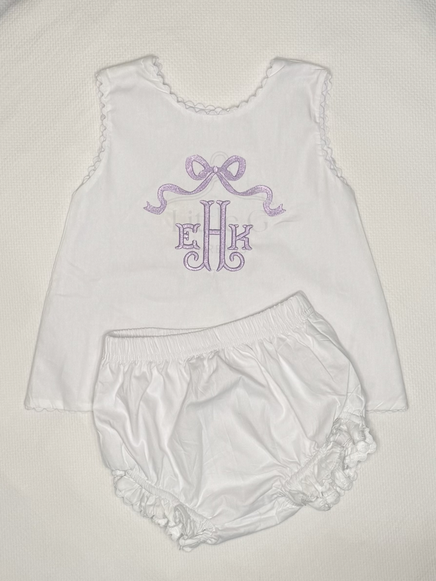 Bow w Intials Swing back Set