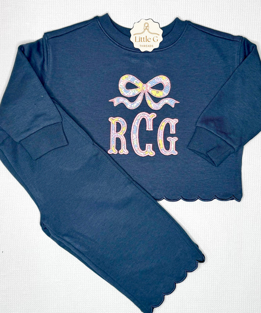 Appliqué Bow Scalloped Lounge Set