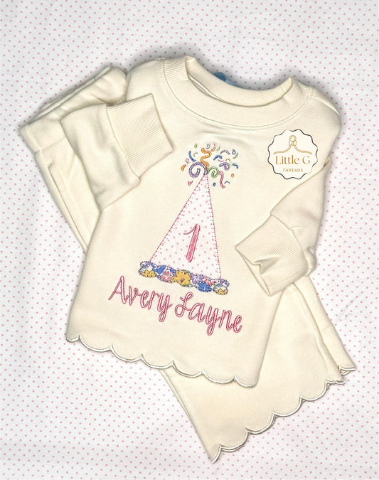 Appliqué Party Hat Scalloped Lounge Set Cream