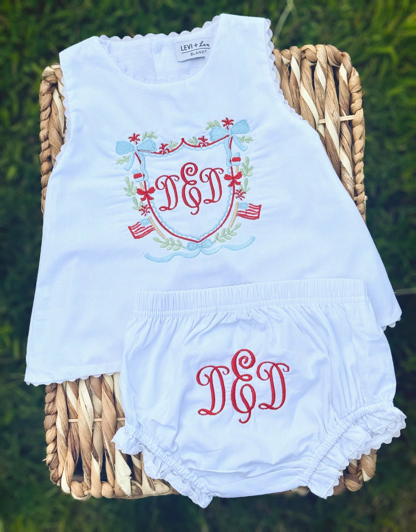 Patriotic Crest Swing Back Diaper Set